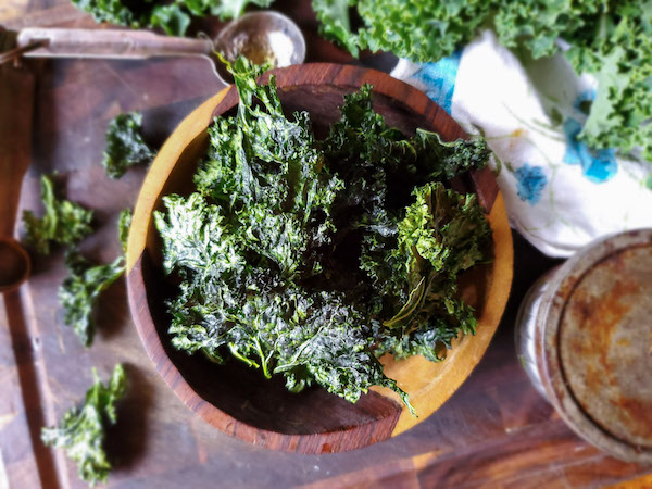dehydrated-kale-chips